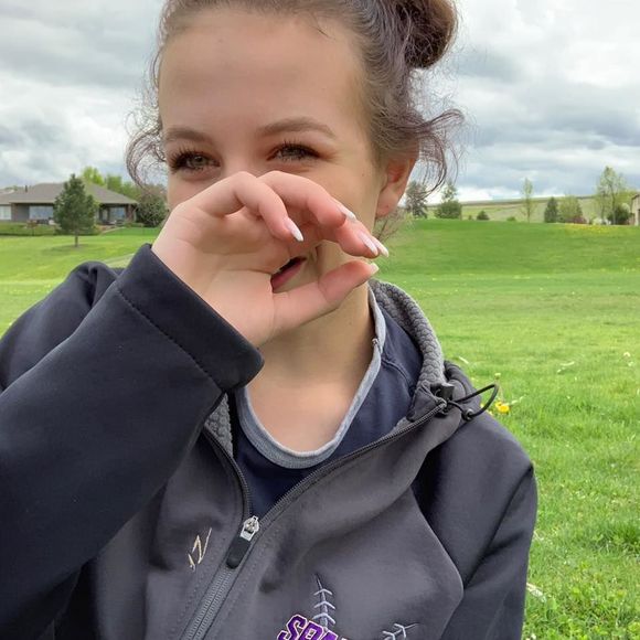 Meet your Posher, Isabelle - Picture 1 of 1